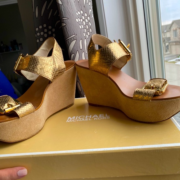 Michael Kors Gold Wedged Heels - Picture 5 of 9